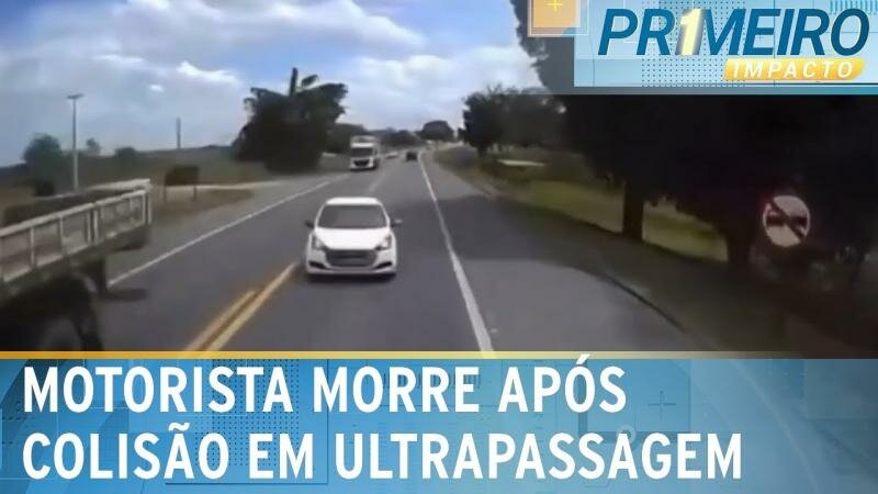 Motorista tenta fazer ultrapassagem e morre ao colidir com carreta